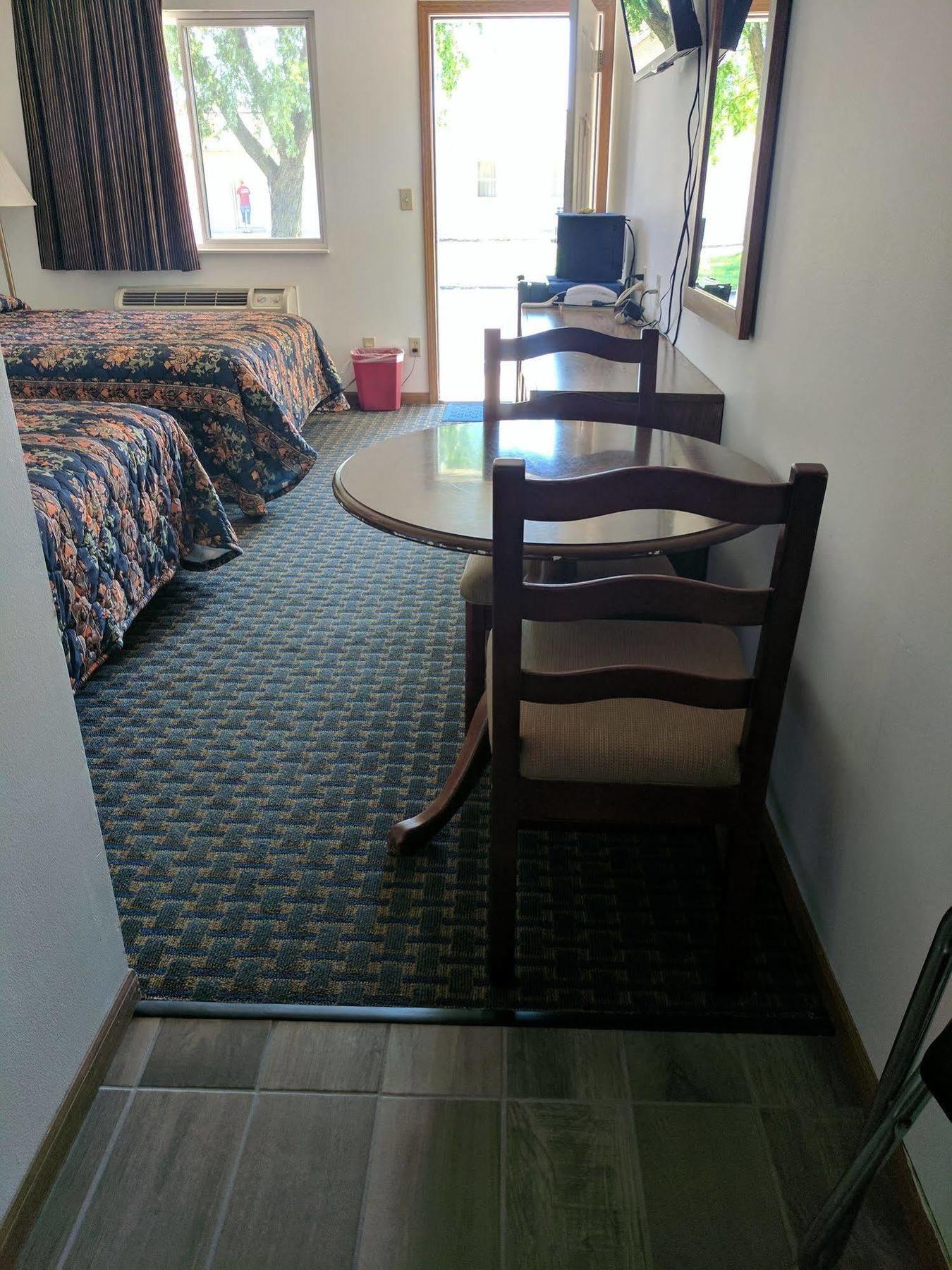 All Seasons Motel Rock Falls Екстериор снимка