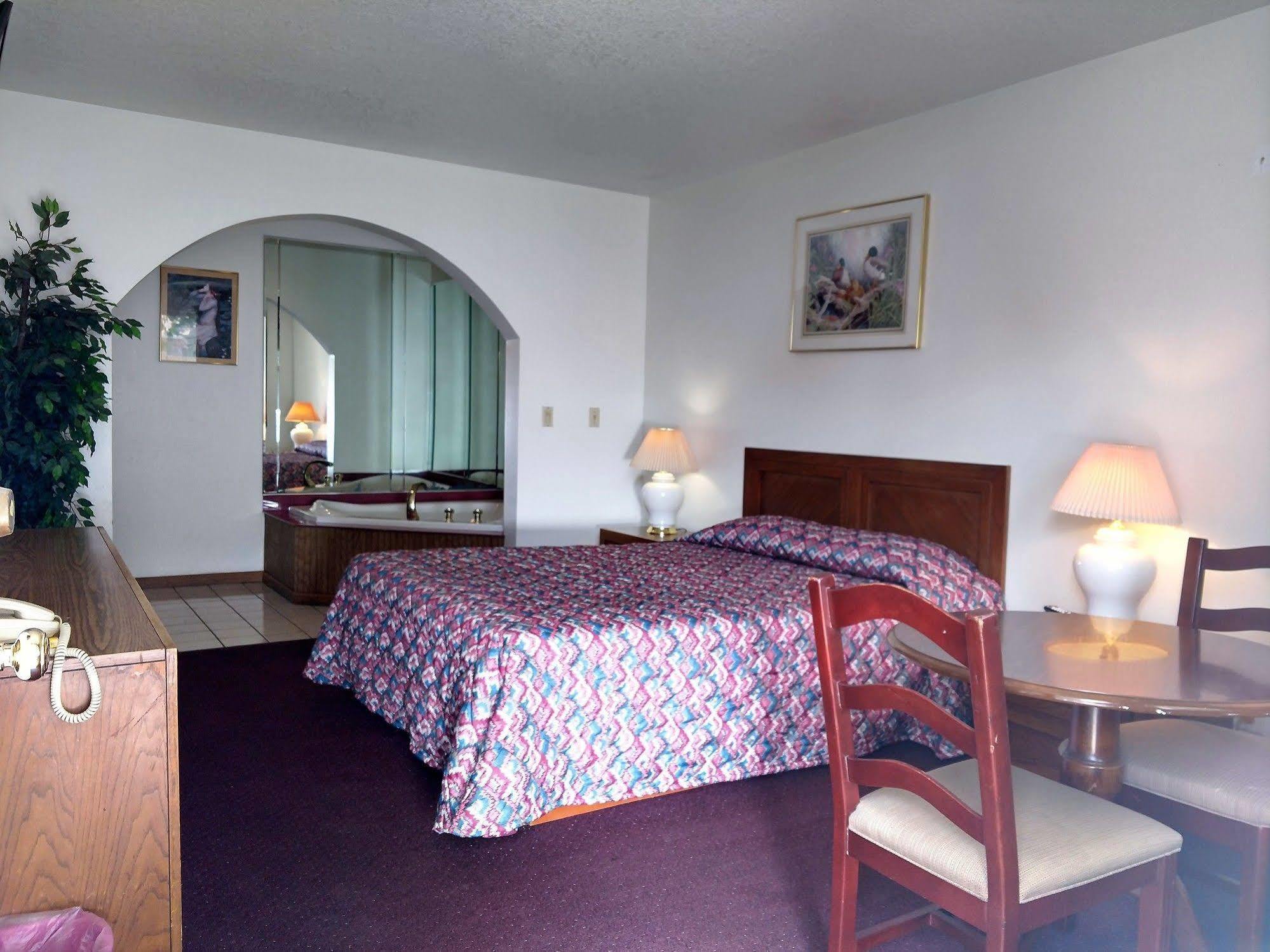 All Seasons Motel Rock Falls Екстериор снимка